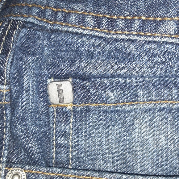 I Jeans by Buffalo sz38/32 Straight Distressed Medium Wash - Picture 6 of 9